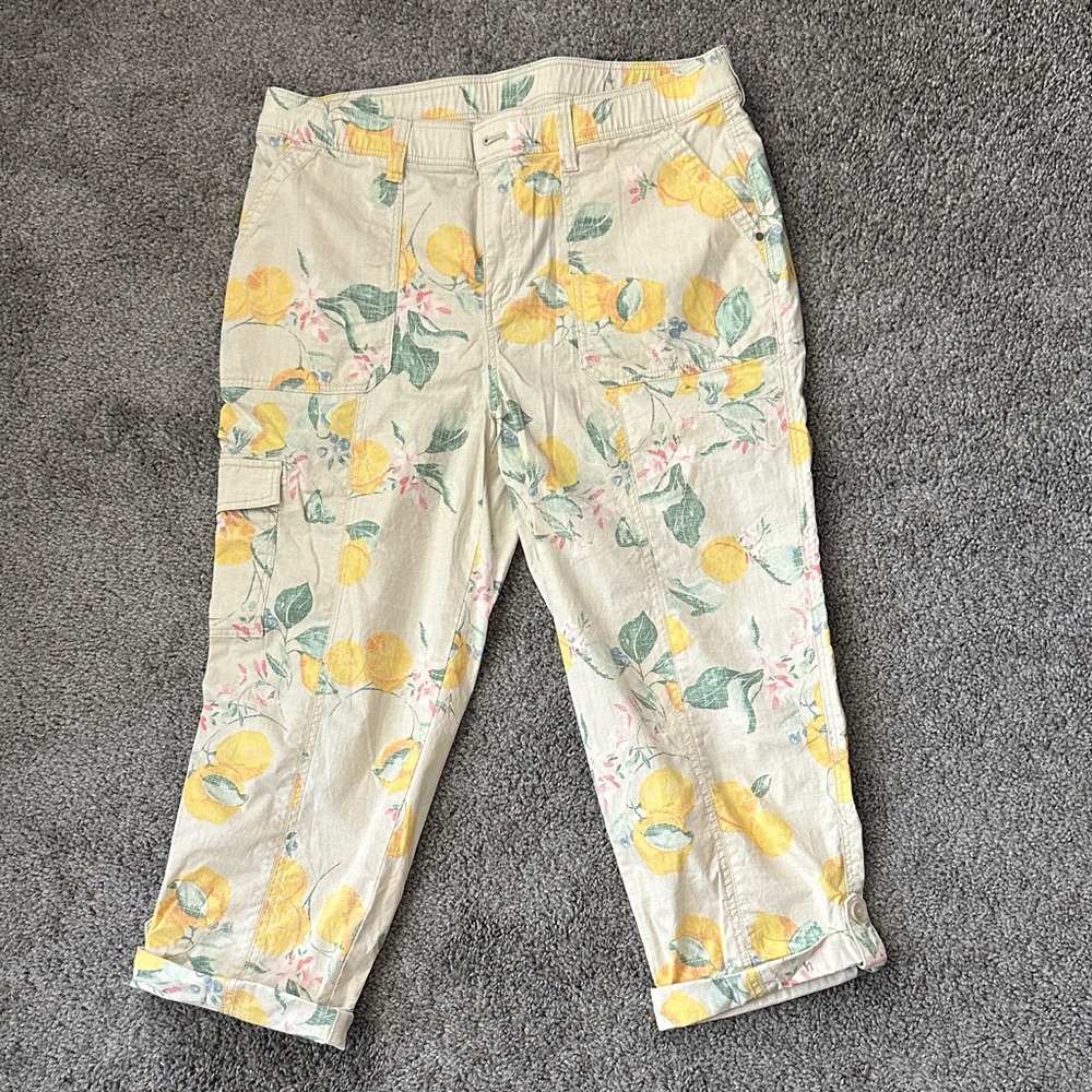Chico's Lemon Print Capris